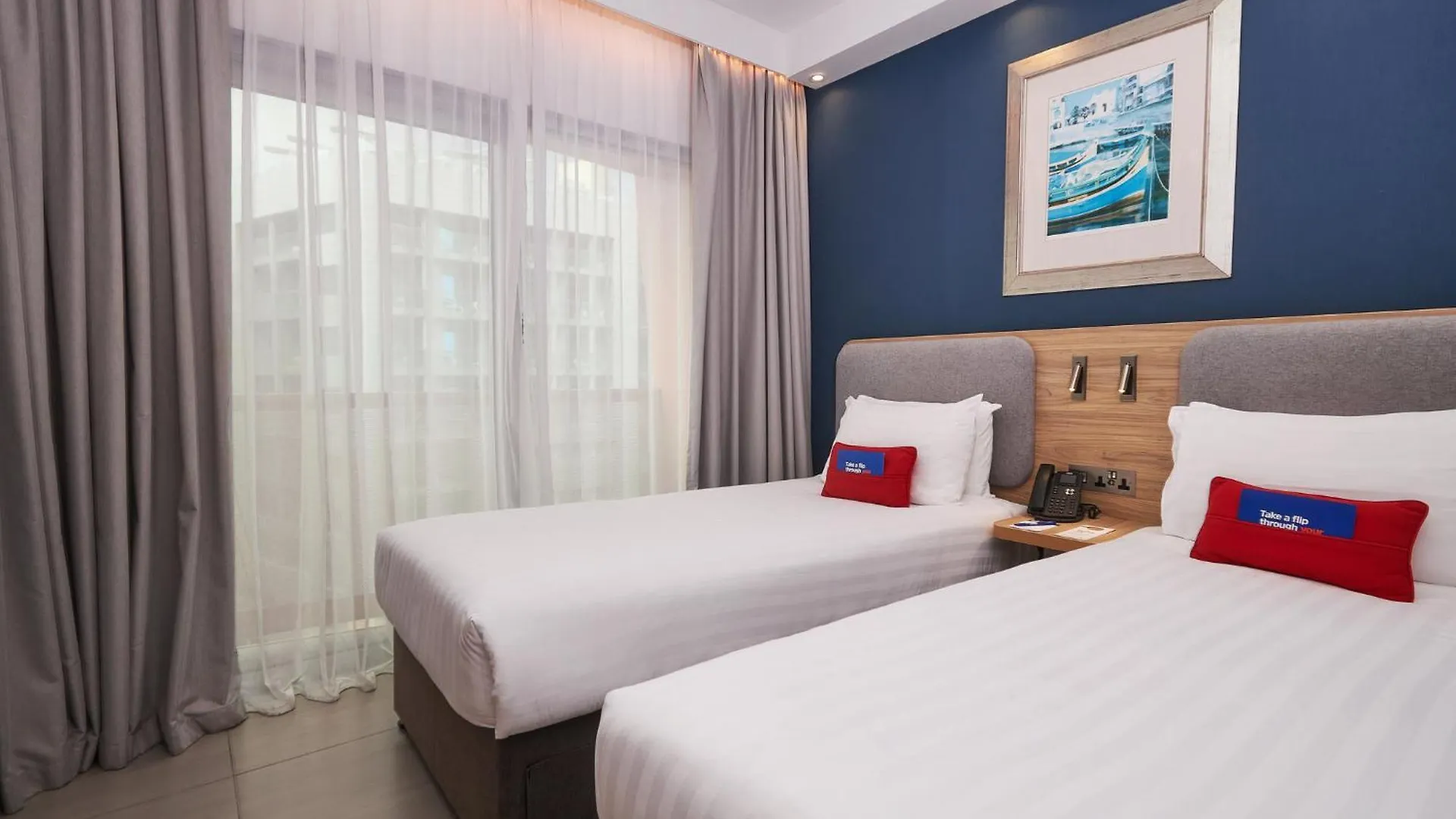 Holiday Inn Express - Malta By Ihg Saint Julian's Hotel