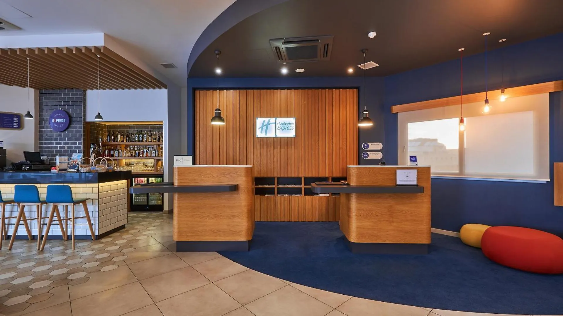 Holiday Inn Express - Malta, An Ihg Hotel San Julián