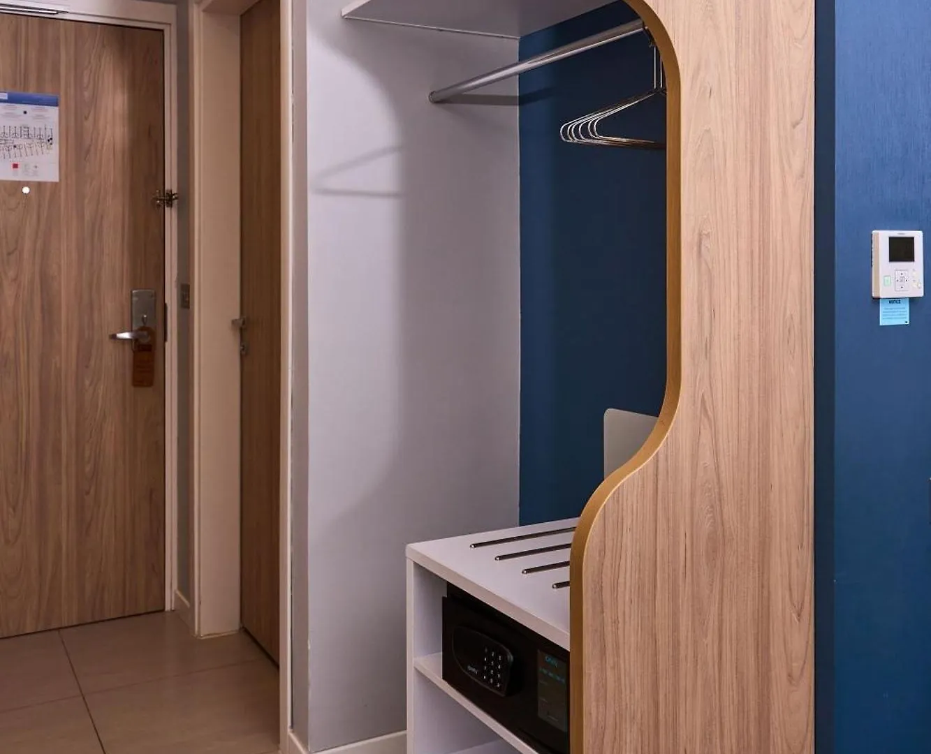Holiday Inn Express - Malta By Ihg Saint Julian's 3*,